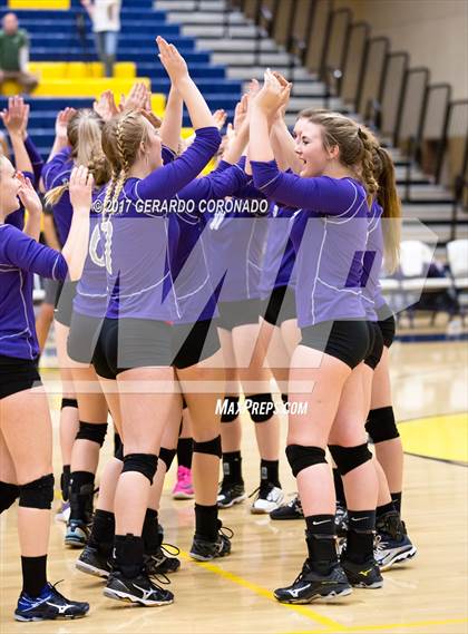Thumbnail 2 in Hilmar vs Bret Harte (CIF SJS D4 FINAL) photogallery.