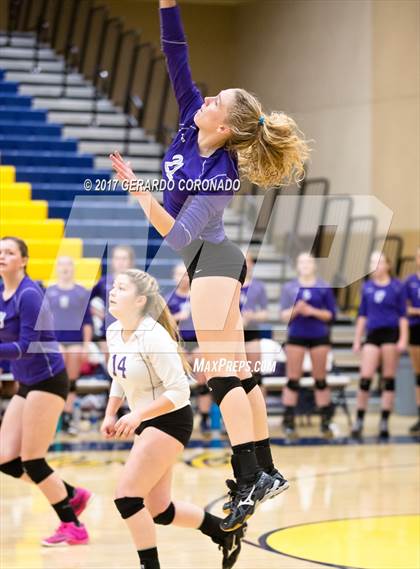 Thumbnail 2 in Hilmar vs Bret Harte (CIF SJS D4 FINAL) photogallery.