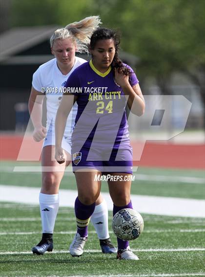 Thumbnail 3 in Arkansas City @ Collegiate photogallery.