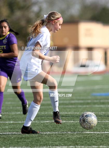 Thumbnail 2 in Arkansas City @ Collegiate photogallery.