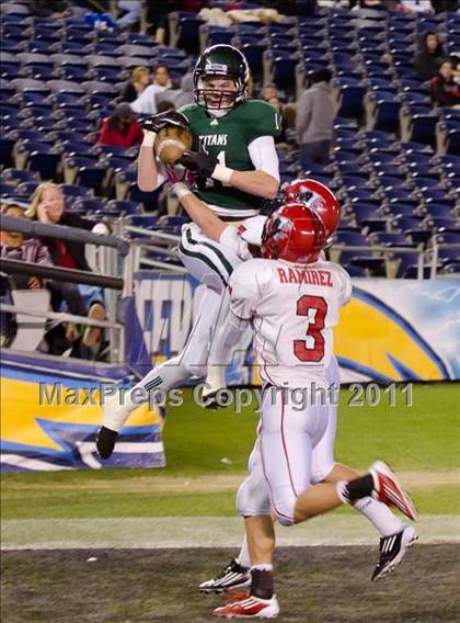 Thumbnail 3 in Poway vs Vista (CIF SDS D1 Final) photogallery.