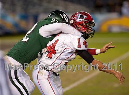 Thumbnail 2 in Poway vs Vista (CIF SDS D1 Final) photogallery.