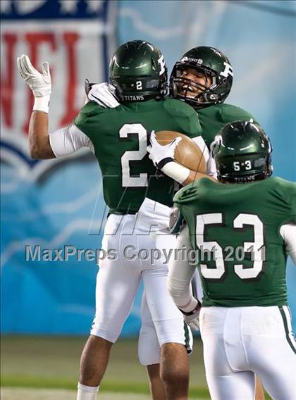Thumbnail 2 in Poway vs Vista (CIF SDS D1 Final) photogallery.