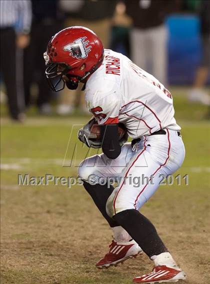 Thumbnail 1 in Poway vs Vista (CIF SDS D1 Final) photogallery.