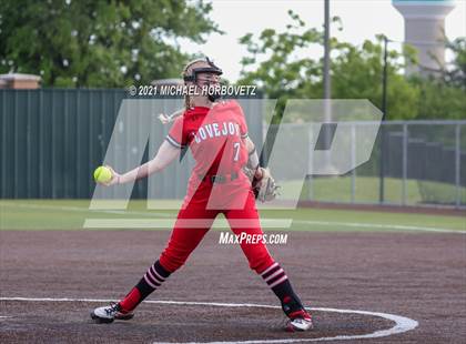 Thumbnail 1 in Sulphur Springs vs. Lovejoy (UIL 5A Regional Semifinal) photogallery.