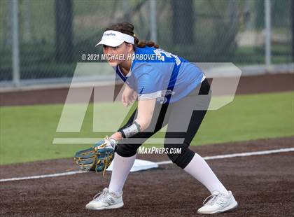 Thumbnail 1 in Sulphur Springs vs. Lovejoy (UIL 5A Regional Semifinal) photogallery.