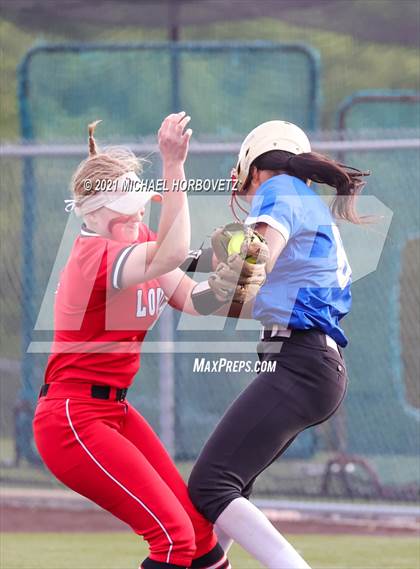 Thumbnail 2 in Sulphur Springs vs. Lovejoy (UIL 5A Regional Semifinal) photogallery.