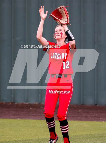 Thumbnail 3 in Sulphur Springs vs. Lovejoy (UIL 5A Regional Semifinal) photogallery.