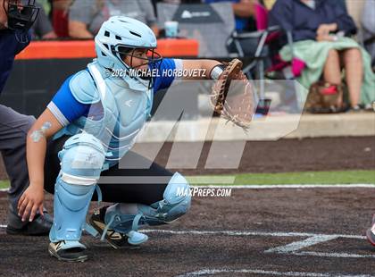 Thumbnail 3 in Sulphur Springs vs. Lovejoy (UIL 5A Regional Semifinal) photogallery.