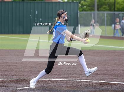 Thumbnail 1 in Sulphur Springs vs. Lovejoy (UIL 5A Regional Semifinal) photogallery.