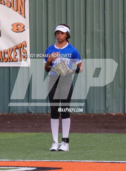 Thumbnail 1 in Sulphur Springs vs. Lovejoy (UIL 5A Regional Semifinal) photogallery.