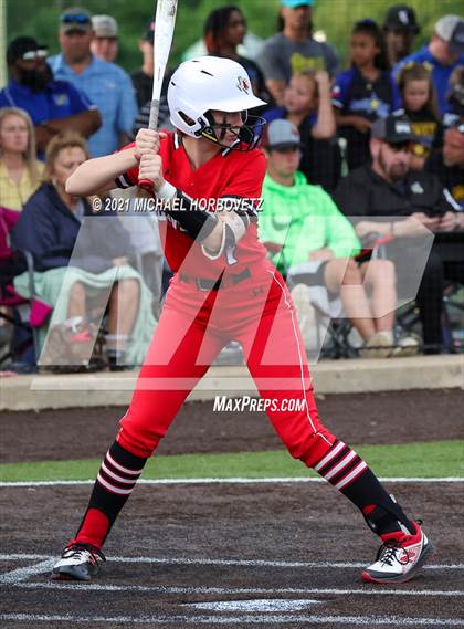 Thumbnail 3 in Sulphur Springs vs. Lovejoy (UIL 5A Regional Semifinal) photogallery.