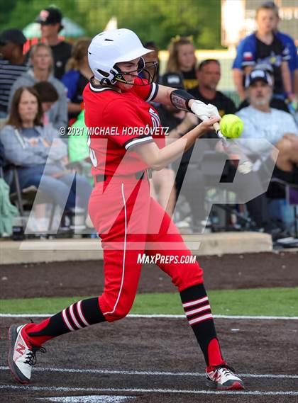 Thumbnail 2 in Sulphur Springs vs. Lovejoy (UIL 5A Regional Semifinal) photogallery.