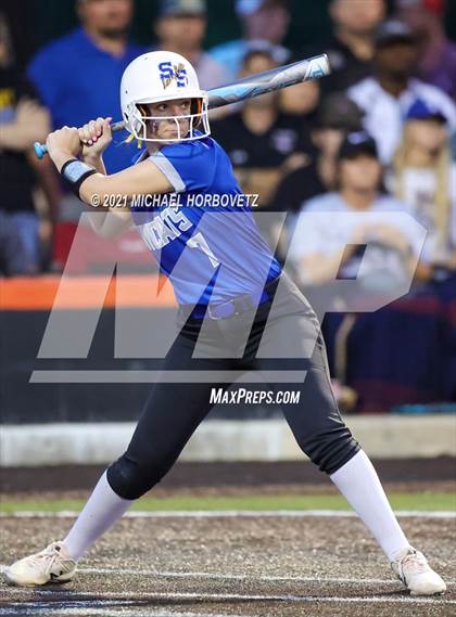 Thumbnail 1 in Sulphur Springs vs. Lovejoy (UIL 5A Regional Semifinal) photogallery.