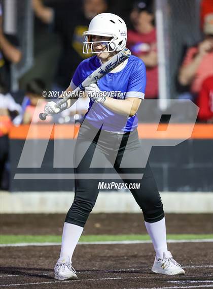 Thumbnail 2 in Sulphur Springs vs. Lovejoy (UIL 5A Regional Semifinal) photogallery.