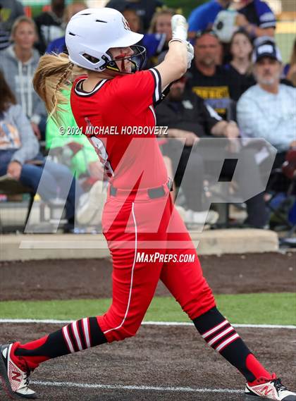 Thumbnail 1 in Sulphur Springs vs. Lovejoy (UIL 5A Regional Semifinal) photogallery.