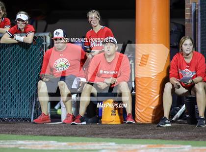 Thumbnail 3 in Sulphur Springs vs. Lovejoy (UIL 5A Regional Semifinal) photogallery.