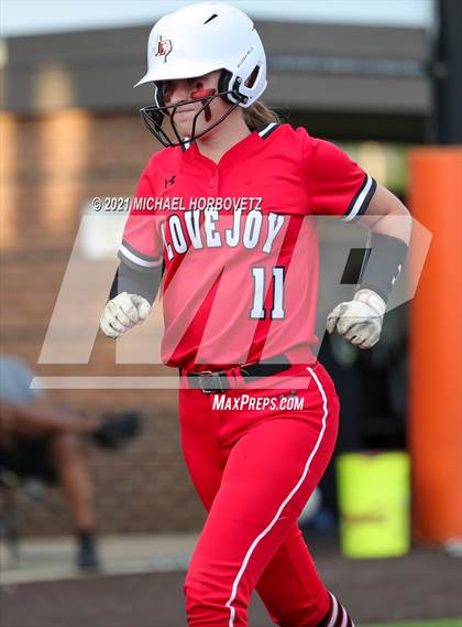 Thumbnail 2 in Sulphur Springs vs. Lovejoy (UIL 5A Regional Semifinal) photogallery.