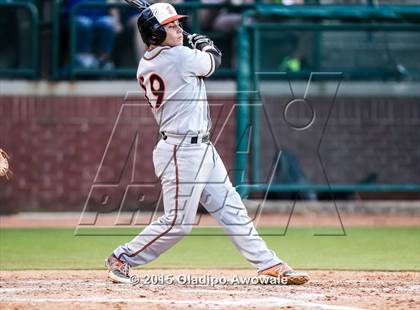 Thumbnail 3 in Oak Ridge vs. Rockwall (UIL 6A Regional Semifinal) photogallery.