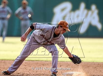 Thumbnail 2 in Oak Ridge vs. Rockwall (UIL 6A Regional Semifinal) photogallery.