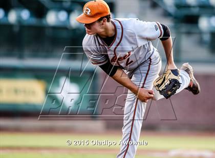 Thumbnail 2 in Oak Ridge vs. Rockwall (UIL 6A Regional Semifinal) photogallery.