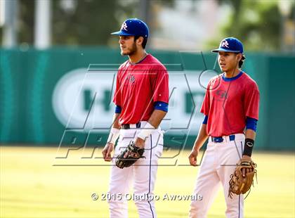 Thumbnail 2 in Oak Ridge vs. Rockwall (UIL 6A Regional Semifinal) photogallery.
