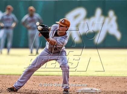 Thumbnail 2 in Oak Ridge vs. Rockwall (UIL 6A Regional Semifinal) photogallery.