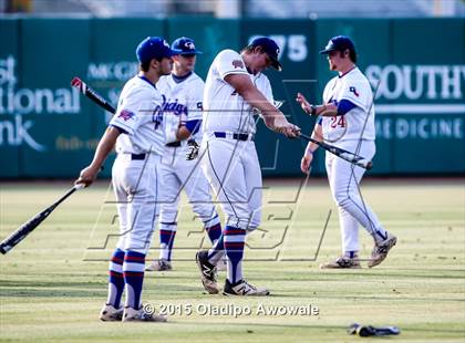 Thumbnail 1 in Oak Ridge vs. Rockwall (UIL 6A Regional Semifinal) photogallery.