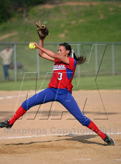 Thumbnail 1 in Henderson @ Gilmer photogallery.