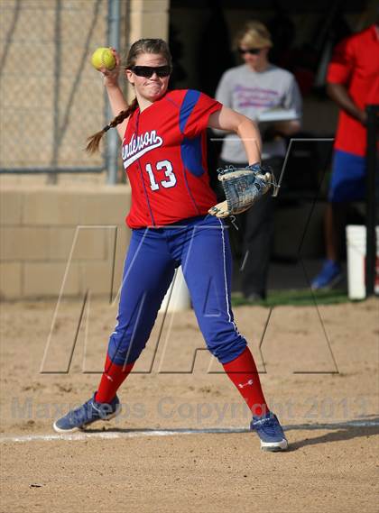 Thumbnail 1 in Henderson @ Gilmer photogallery.