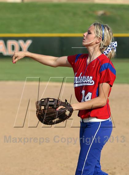Thumbnail 1 in Henderson @ Gilmer photogallery.
