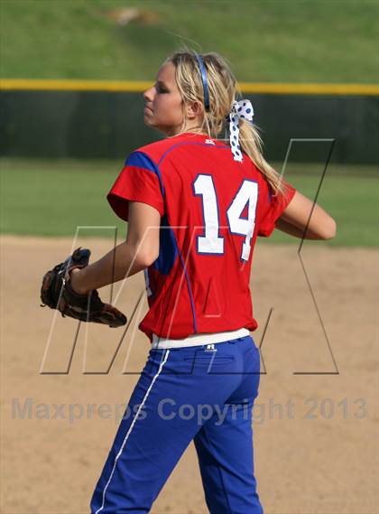Thumbnail 3 in Henderson @ Gilmer photogallery.