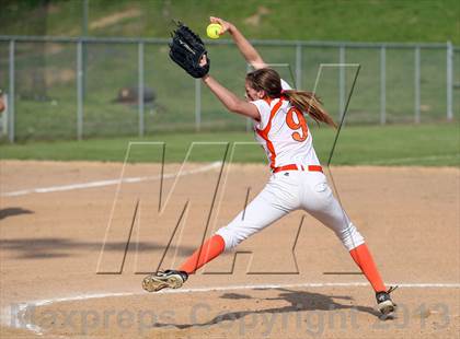 Thumbnail 3 in Henderson @ Gilmer photogallery.