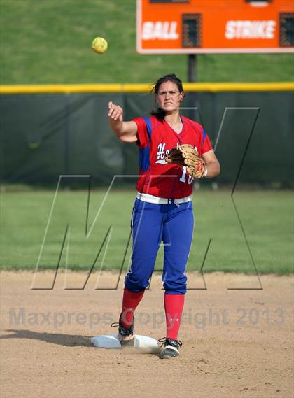 Thumbnail 3 in Henderson @ Gilmer photogallery.