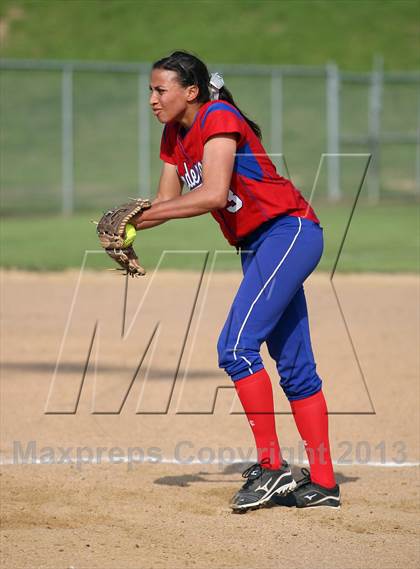 Thumbnail 3 in Henderson @ Gilmer photogallery.