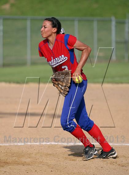 Thumbnail 1 in Henderson @ Gilmer photogallery.