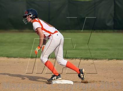 Thumbnail 1 in Henderson @ Gilmer photogallery.