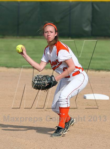 Thumbnail 3 in Henderson @ Gilmer photogallery.