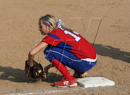 Thumbnail 1 in Henderson @ Gilmer photogallery.