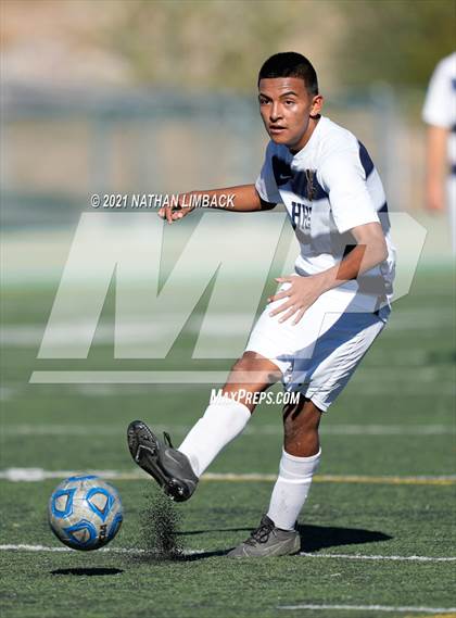 Thumbnail 3 in Los Alamos vs. Highland photogallery.