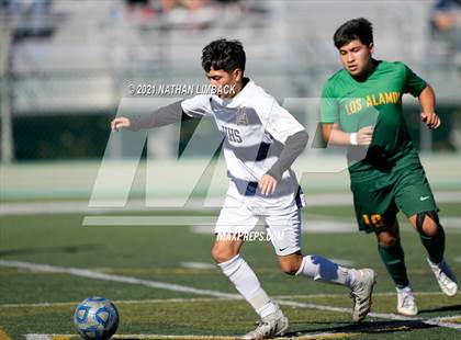 Thumbnail 3 in Los Alamos vs. Highland photogallery.