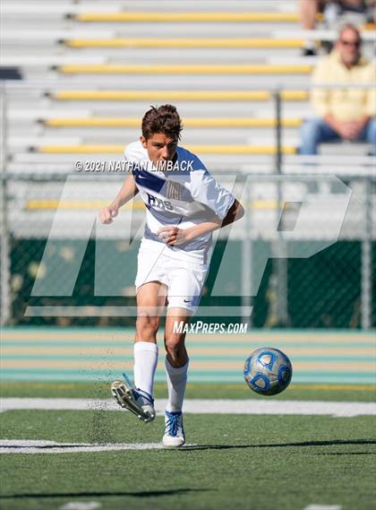 Thumbnail 1 in Los Alamos vs. Highland photogallery.