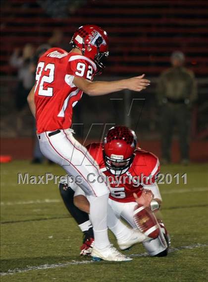 Thumbnail 3 in Poway @ Vista (SDS D1 Quarterfinal) photogallery.