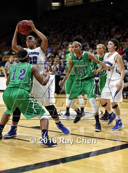 Thumbnail 2 in ThunderRidge vs. Highlands Ranch (CHSAA 5A Final) photogallery.