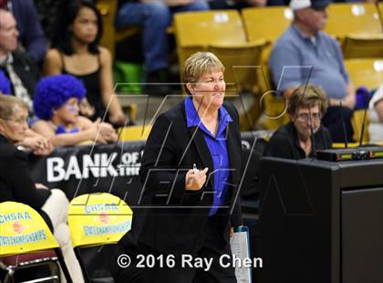 Thumbnail 1 in ThunderRidge vs. Highlands Ranch (CHSAA 5A Final) photogallery.