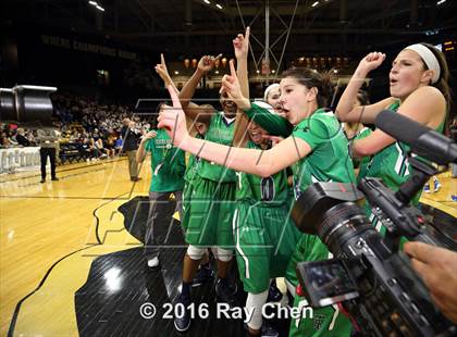 Thumbnail 1 in ThunderRidge vs. Highlands Ranch (CHSAA 5A Final) photogallery.