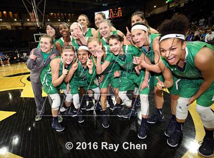 Thumbnail 1 in ThunderRidge vs. Highlands Ranch (CHSAA 5A Final) photogallery.