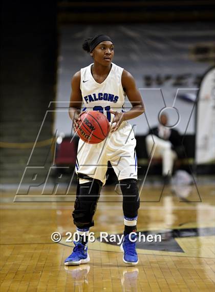 Thumbnail 2 in ThunderRidge vs. Highlands Ranch (CHSAA 5A Final) photogallery.