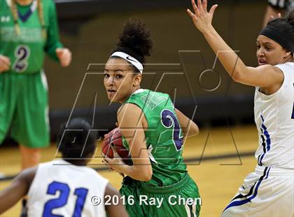 Thumbnail 1 in ThunderRidge vs. Highlands Ranch (CHSAA 5A Final) photogallery.