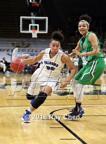 Thumbnail 1 in ThunderRidge vs. Highlands Ranch (CHSAA 5A Final) photogallery.
